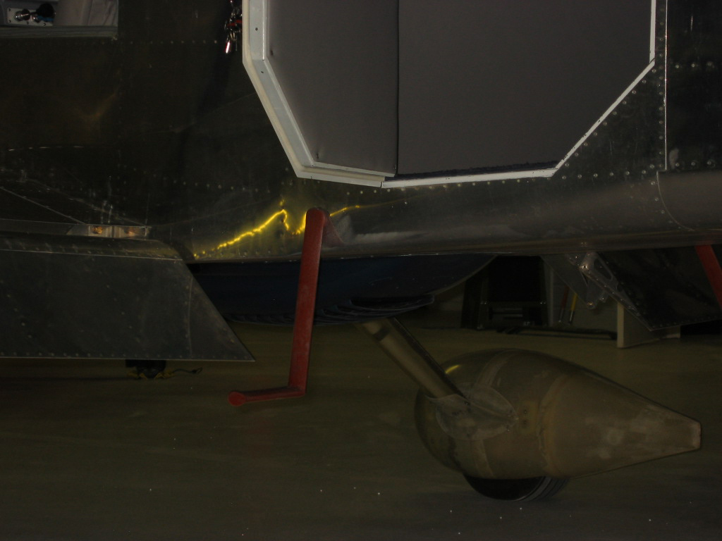 AC scoop and bagage door